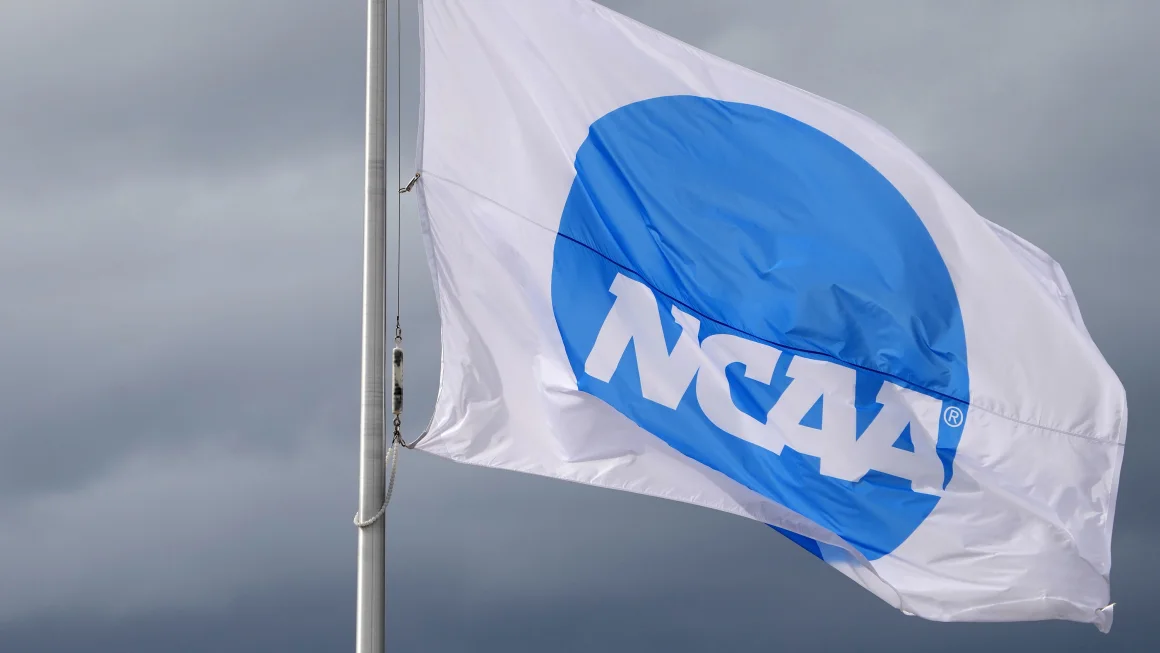 Aturan Hakim melarang NCAA menerapkan sebagian kebijakan NIL