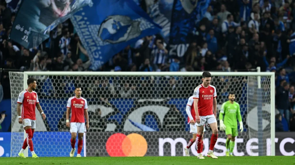 Liga Champions Arsenal  menderita kekalahan telat  dari Porto