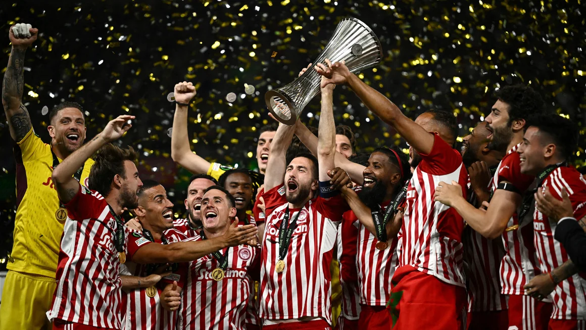 Olympiacos membuat sejarah Yunani dengan kemenangan di final Liga Konferensi