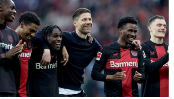 Rekor bersejarah Bayer Leverkusen