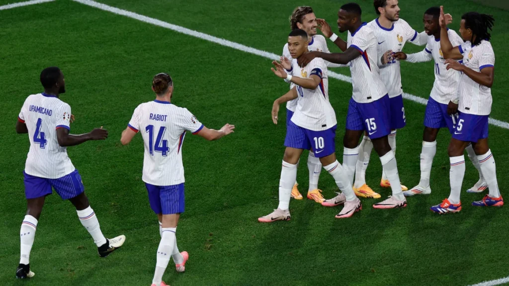 Euro 2024: Kylian Mbappé menderita hidung berdarah membawa Prancis menang tipis 1-0 