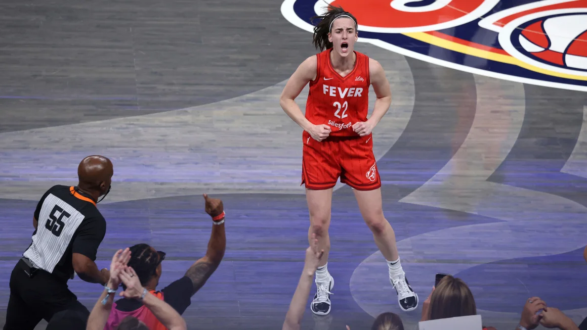 Caitlin Clark tampil memukau dengan double-double 29 poin