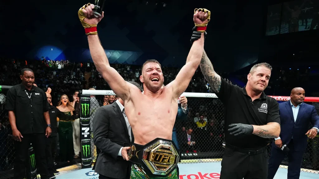 Dricus du Plessis mempertahankan sabuk kelas menengah UFC 