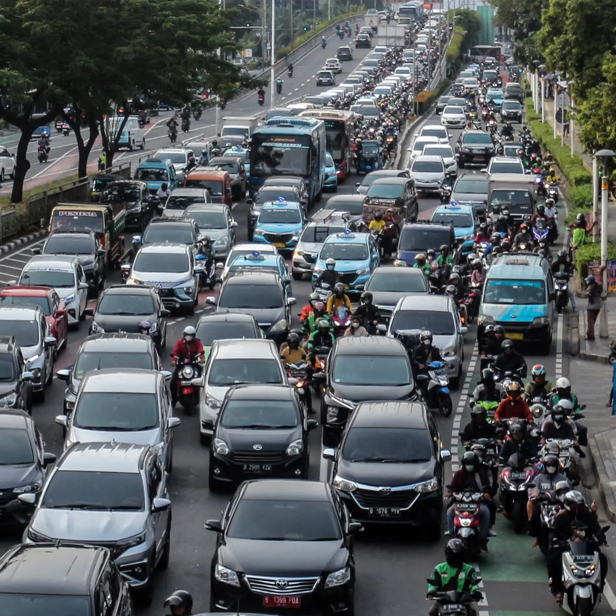 Angka Kecelakaan Masih Tinggi, Tips Aman Berkendara