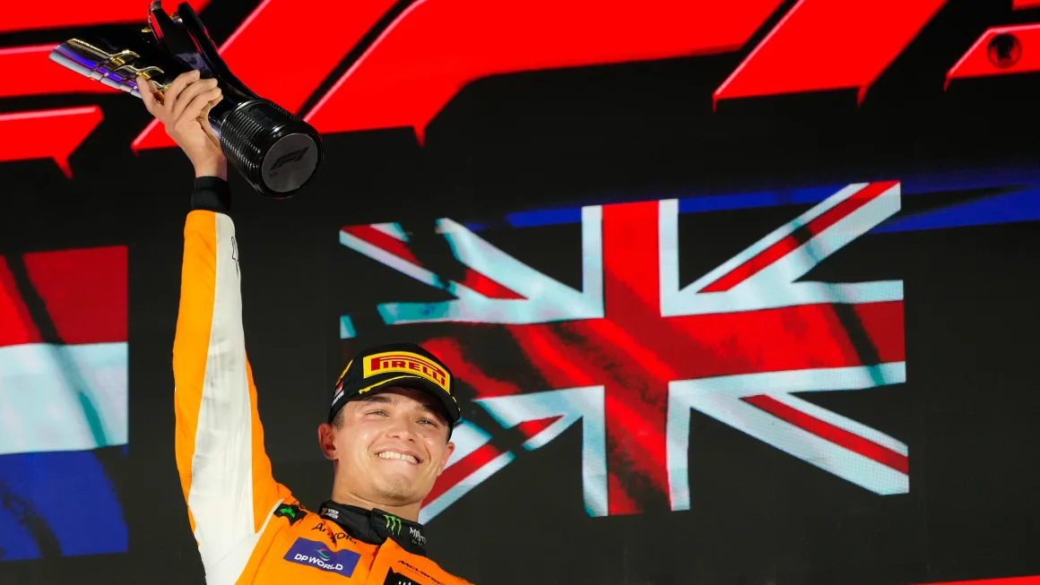 Lando Norris meraih kemenangan di Grand Prix Singapura