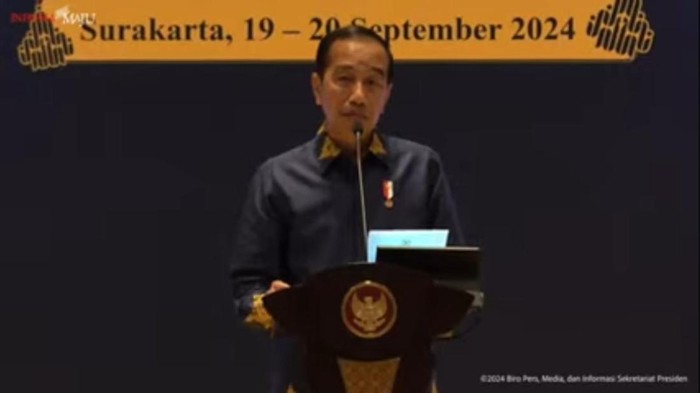 Jokowi Cerita Ada Bisikan 'Hati-hati digulingkan'